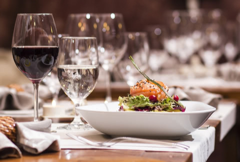 外食でANAマイルを貯める方法!ポイントサイトや予約でお得に貯まる